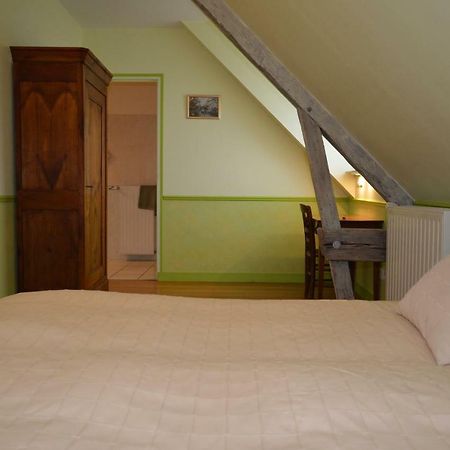 La Roche Bed and Breakfast Saint-Etienne-en-Cogles Eksteriør billede