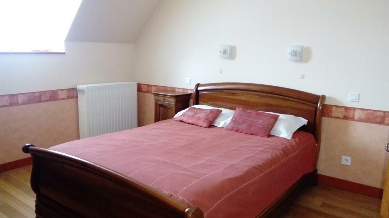 La Roche Bed and Breakfast Saint-Etienne-en-Cogles Eksteriør billede