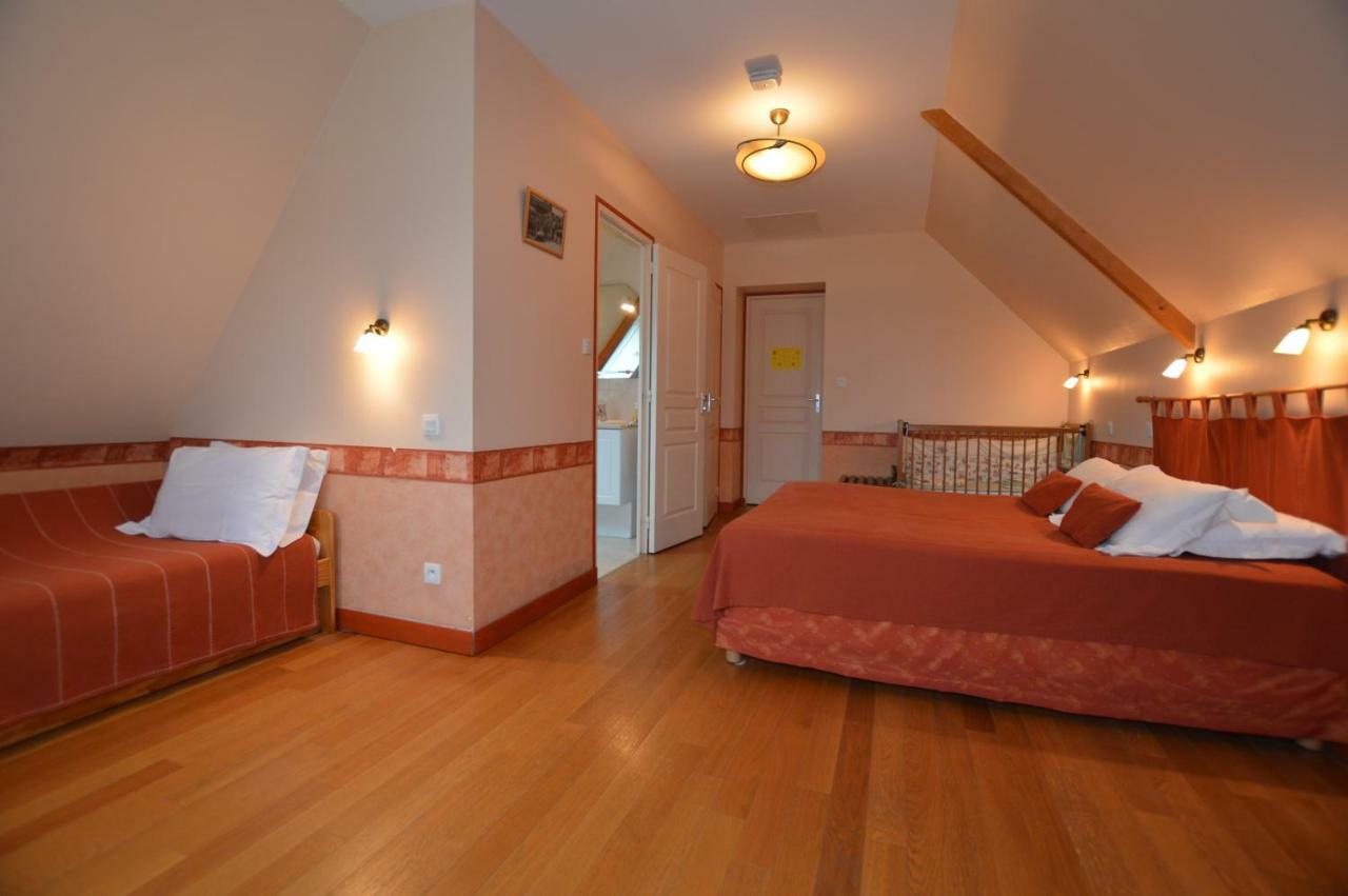 La Roche Bed and Breakfast Saint-Etienne-en-Cogles Eksteriør billede