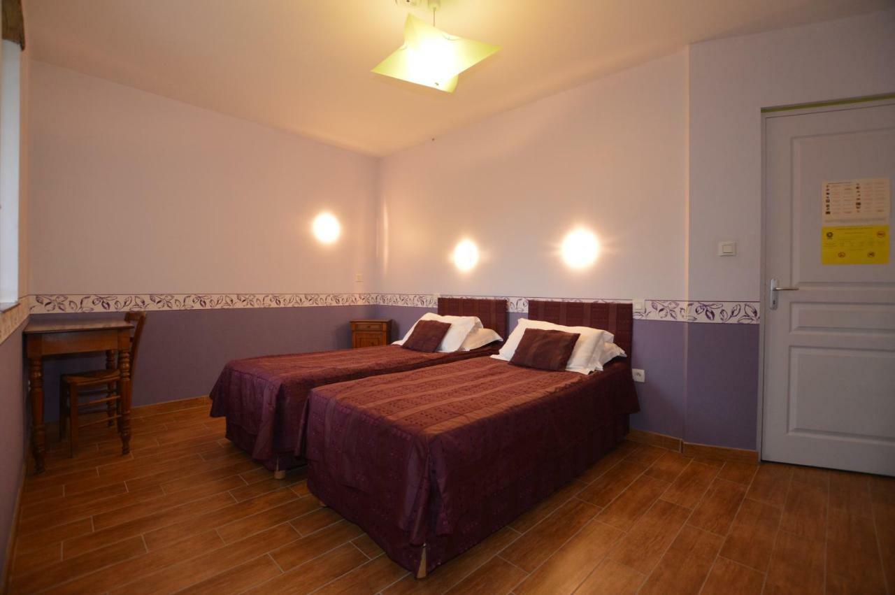 La Roche Bed and Breakfast Saint-Etienne-en-Cogles Eksteriør billede